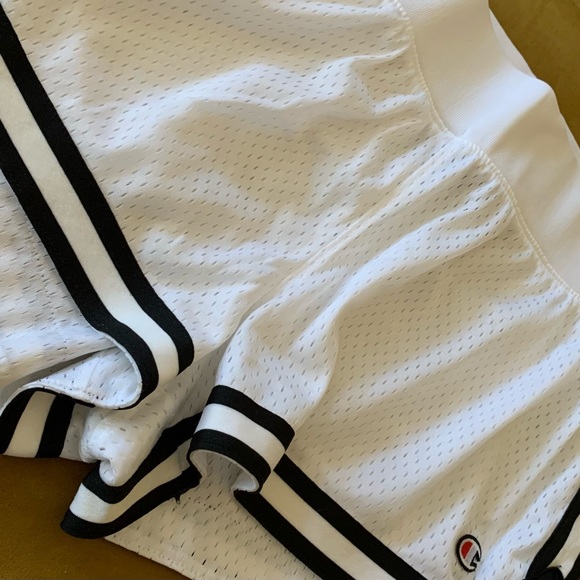 NWOT Champion White Mesh Notch Side Short | L Large - Picture 9 of 16
